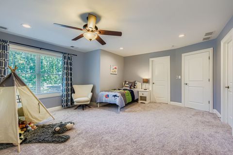 Tiny photo for 588 S Bryan Street, Elmhurst, IL 60126 (MLS # 12469591)
