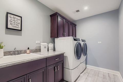 Tiny photo for 588 S Bryan Street, Elmhurst, IL 60126 (MLS # 12469591)