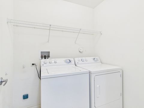 Tiny photo for 5100 W 96th Street #204, Oak Lawn, IL 60453 (MLS # 12501808)