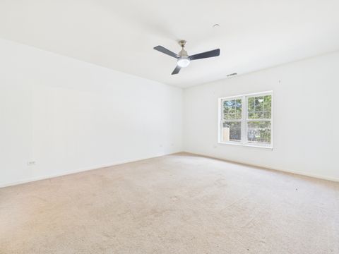 Tiny photo for 5100 W 96th Street #204, Oak Lawn, IL 60453 (MLS # 12501808)