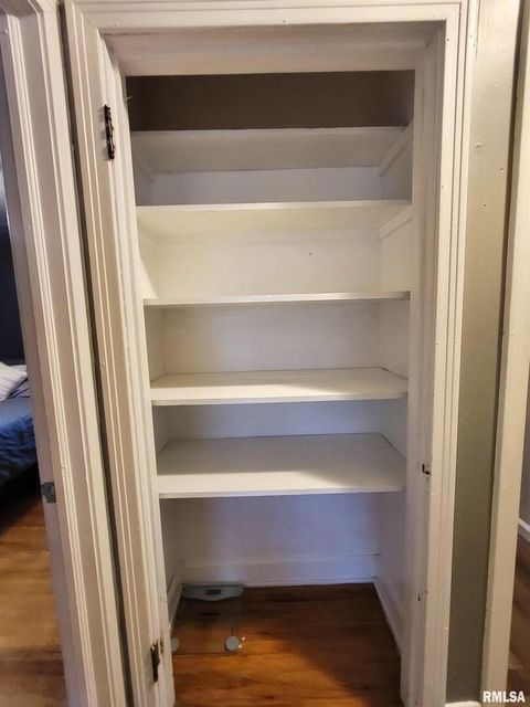 Tiny photo for 221 HICKORY Street, Flora, IL 62839 (MLS # EB460107)