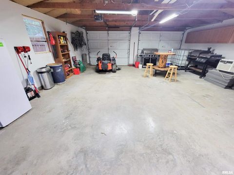 Tiny photo for 221 HICKORY Street, Flora, IL 62839 (MLS # EB460107)