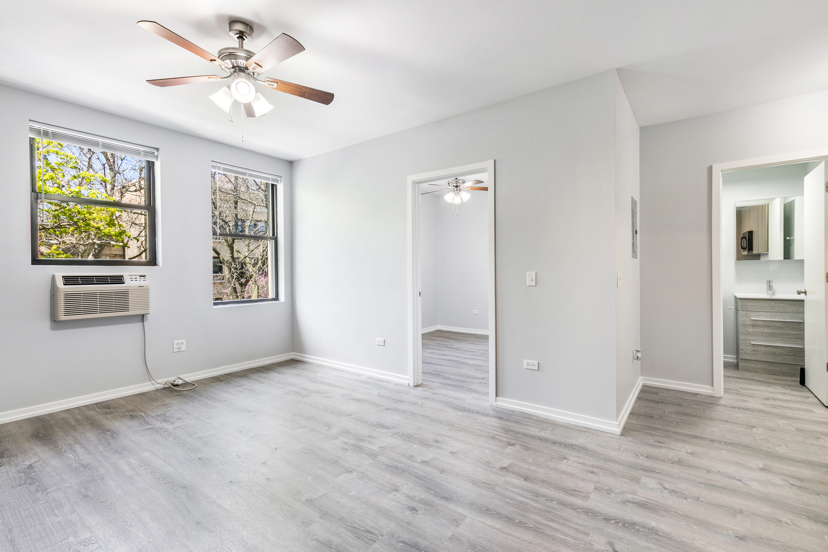 4875 N Magnolia Avenue 201