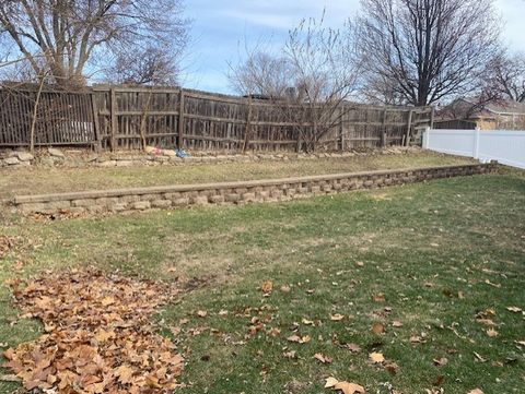 Tiny photo for 727 15th Street, Peru, IL 61354 (MLS # 12540594)