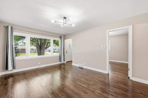 Tiny photo for 532 Clayton Road, Hillside, IL 60162 (MLS # 12705468)