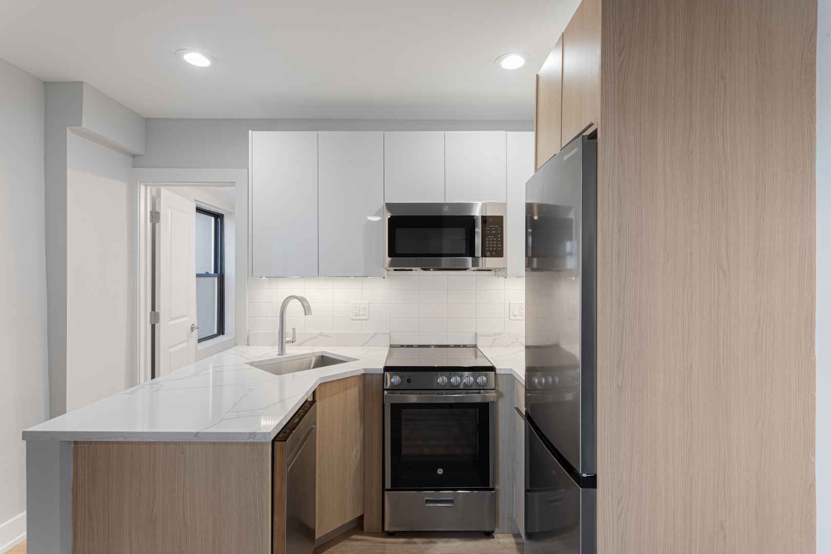 6026 N Winthrop Avenue 5B