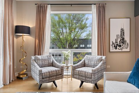 Tiny photo for 757 N Elizabeth Street #2, Chicago, IL 60642 (MLS # 12639294)