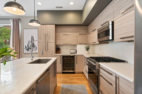 Tiny photo for 757 N Elizabeth Street #2, Chicago, IL 60642 (MLS # 12639294)