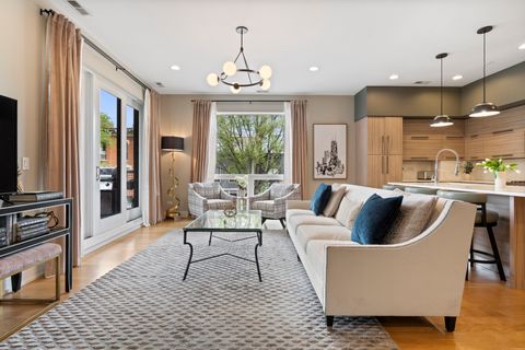 Tiny photo for 757 N Elizabeth Street #2, Chicago, IL 60642 (MLS # 12639294)