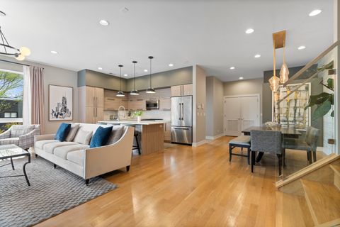 Tiny photo for 757 N Elizabeth Street #2, Chicago, IL 60642 (MLS # 12639294)