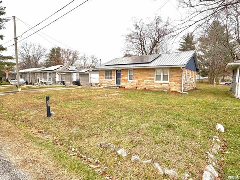 Tiny photo for 904 W ELM Street, Olney, IL 62450 (MLS # EB460634)