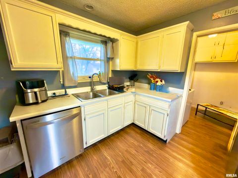 Tiny photo for 904 W ELM Street, Olney, IL 62450 (MLS # EB460634)