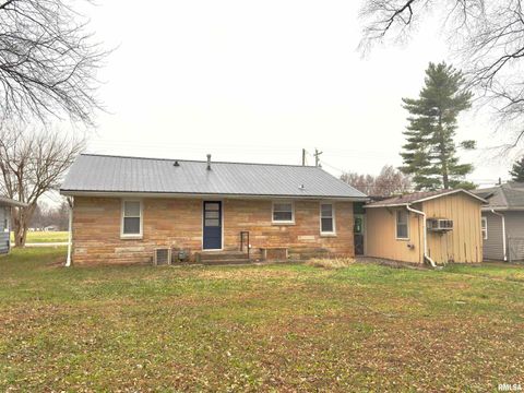 Tiny photo for 904 W ELM Street, Olney, IL 62450 (MLS # EB460634)