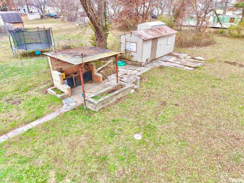 Tiny photo for 904 W ELM Street, Olney, IL 62450 (MLS # EB460634)