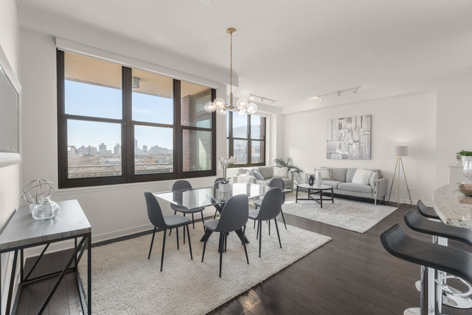 3140 N Sheffield Avenue 601