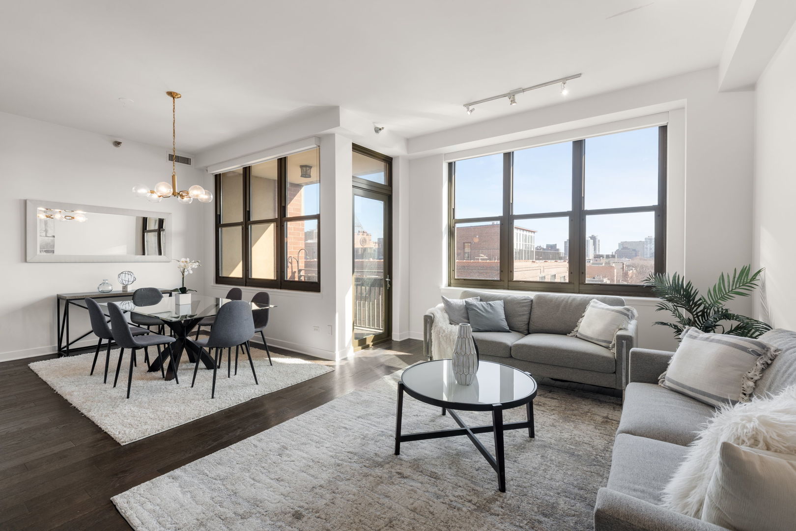 3140 N Sheffield Avenue 601