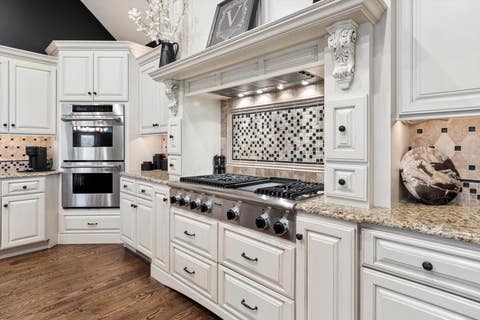 Tiny photo for 2455 Persimmon Drive, St. Charles, IL 60174 (MLS # 12615951)