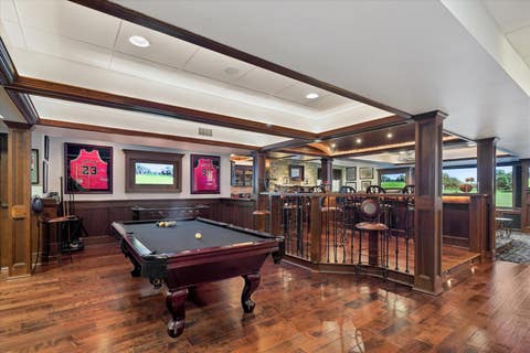Tiny photo for 2455 Persimmon Drive, St. Charles, IL 60174 (MLS # 12615951)