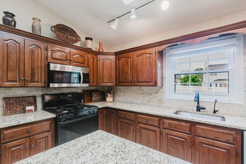 Tiny photo for 5 Cobblestone Court, Bloomington, IL 61704 (MLS # 12753554)