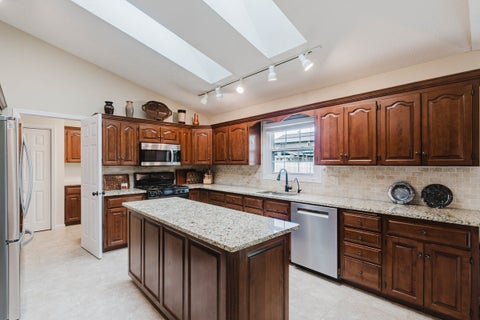 Tiny photo for 5 Cobblestone Court, Bloomington, IL 61704 (MLS # 12753554)