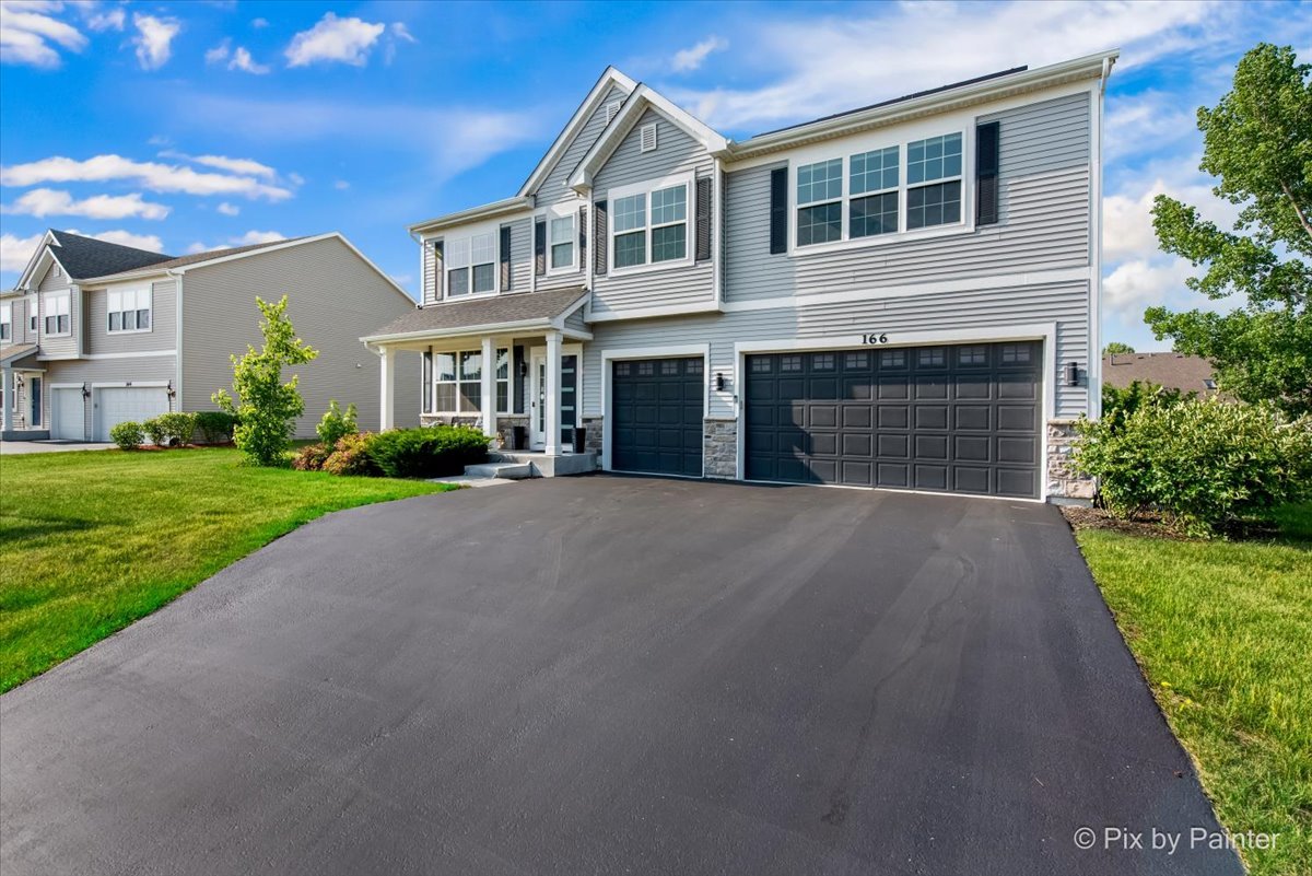 166 Willowwood Drive N