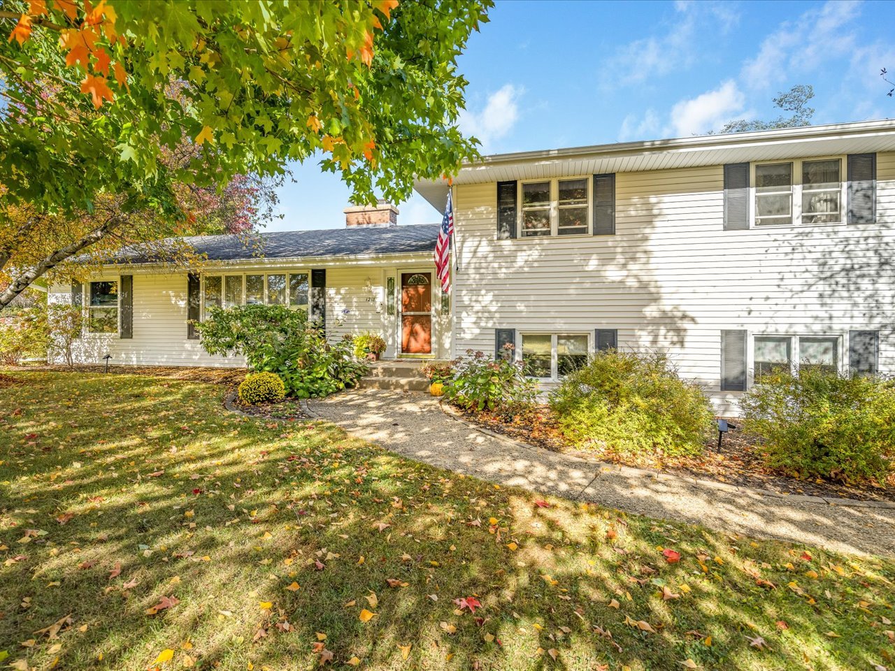 1218 Oakhill Drive