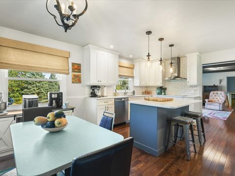 Tiny photo for 1218 Oakhill Drive, Freeport, IL 61032 (MLS # 12501010)