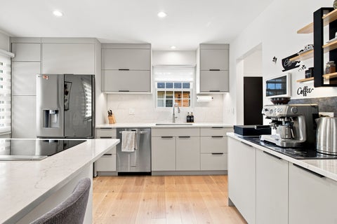 Tiny photo for 534 E PARK Avenue, Elmhurst, IL 60126 (MLS # 12732985)