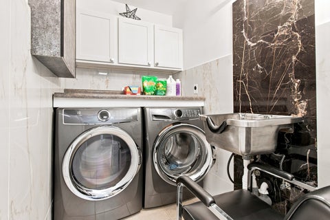 Tiny photo for 534 E PARK Avenue, Elmhurst, IL 60126 (MLS # 12732985)