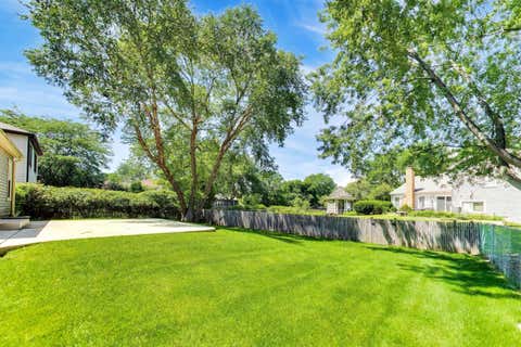 Tiny photo for 136 E Fox Hill Drive, Buffalo Grove, IL 60089 (MLS # 12699661)