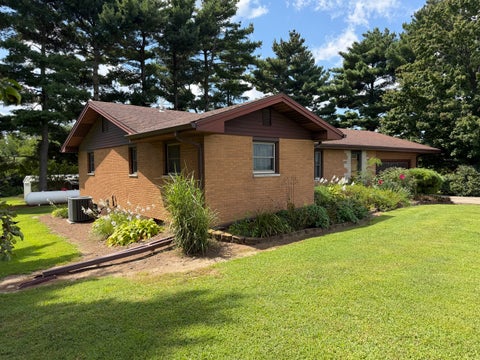 Photo of 6810 Highway 96 S, Payson, IL 62360 (MLS # 12781123)