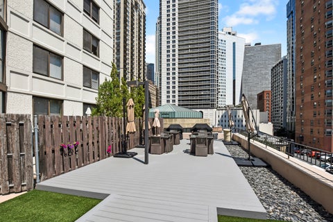 Tiny photo for 33 W DELAWARE Place #13A, Chicago, IL 60610 (MLS # 12721536)