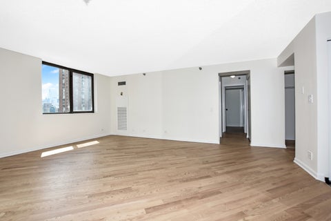 Tiny photo for 33 W DELAWARE Place #13A, Chicago, IL 60610 (MLS # 12721536)