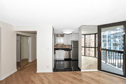 Tiny photo for 33 W DELAWARE Place #13A, Chicago, IL 60610 (MLS # 12721536)