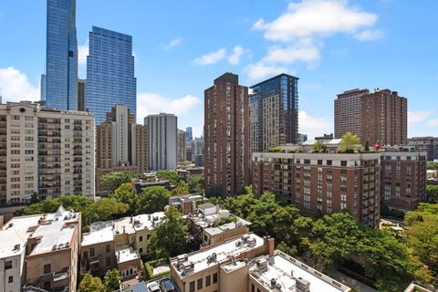 Tiny photo for 33 W DELAWARE Place #13A, Chicago, IL 60610 (MLS # 12721536)