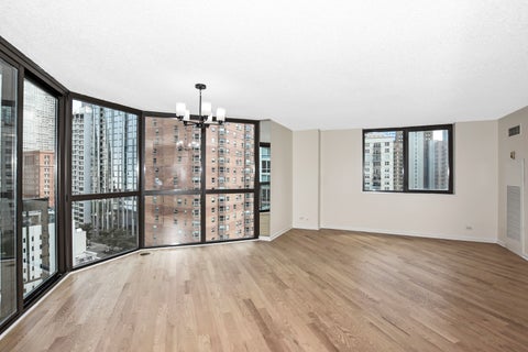 Tiny photo for 33 W DELAWARE Place #13A, Chicago, IL 60610 (MLS # 12721536)