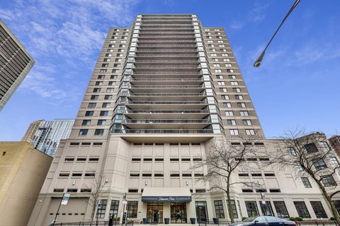 Tiny photo for 33 W DELAWARE Place #13A, Chicago, IL 60610 (MLS # 12721536)