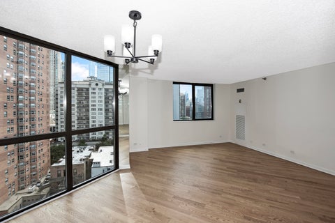 Tiny photo for 33 W DELAWARE Place #13A, Chicago, IL 60610 (MLS # 12721536)