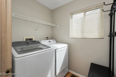 Tiny photo for 601 Kingsbrooke Crossing, Bolingbrook, IL 60440 (MLS # 12642296)
