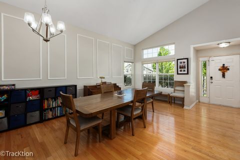 Tiny photo for 601 Kingsbrooke Crossing, Bolingbrook, IL 60440 (MLS # 12642296)