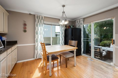 Tiny photo for 601 Kingsbrooke Crossing, Bolingbrook, IL 60440 (MLS # 12642296)