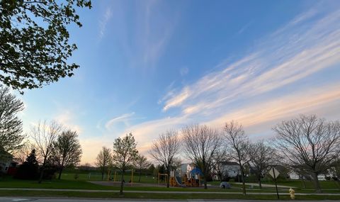 Tiny photo for 601 Kingsbrooke Crossing, Bolingbrook, IL 60440 (MLS # 12642296)