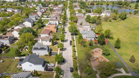 Tiny photo for 601 Kingsbrooke Crossing, Bolingbrook, IL 60440 (MLS # 12642296)