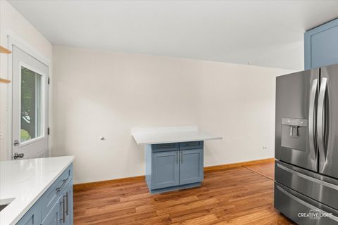 Tiny photo for 773 Michigan Avenue, South Elgin, IL 60177 (MLS # 12490870)