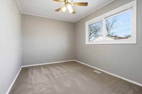 Tiny photo for 1714 Arrowhead Drive, Bloomington, IL 61704 (MLS # 12555165)