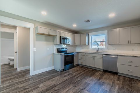 Tiny photo for 211 6th Street, Colona, IL 61241 (MLS # 12527291)