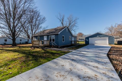 Tiny photo for 211 6th Street, Colona, IL 61241 (MLS # 12527291)