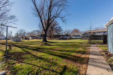Tiny photo for 211 6th Street, Colona, IL 61241 (MLS # 12527291)