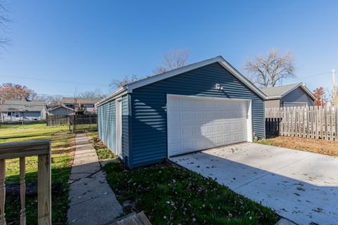 Tiny photo for 211 6th Street, Colona, IL 61241 (MLS # 12527291)
