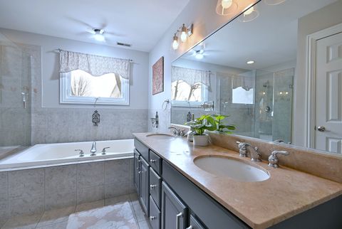 Tiny photo for 7224 N Oleander Avenue, Chicago, IL 60631 (MLS # 12599644)